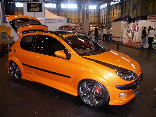 Peugeot 206 Orange 